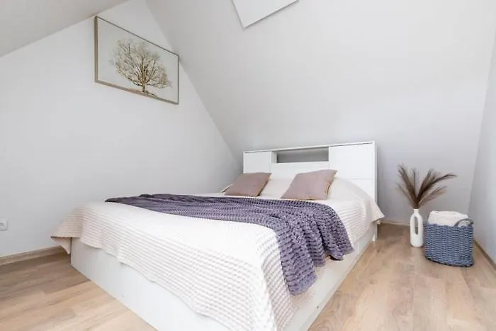 Apartment Al Mare Kunigiskiai - With Pool *